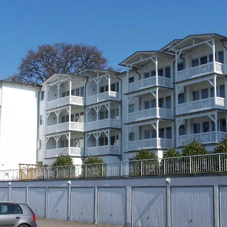 Haus Nordstrand - Haller * Goehren (Ruegen)